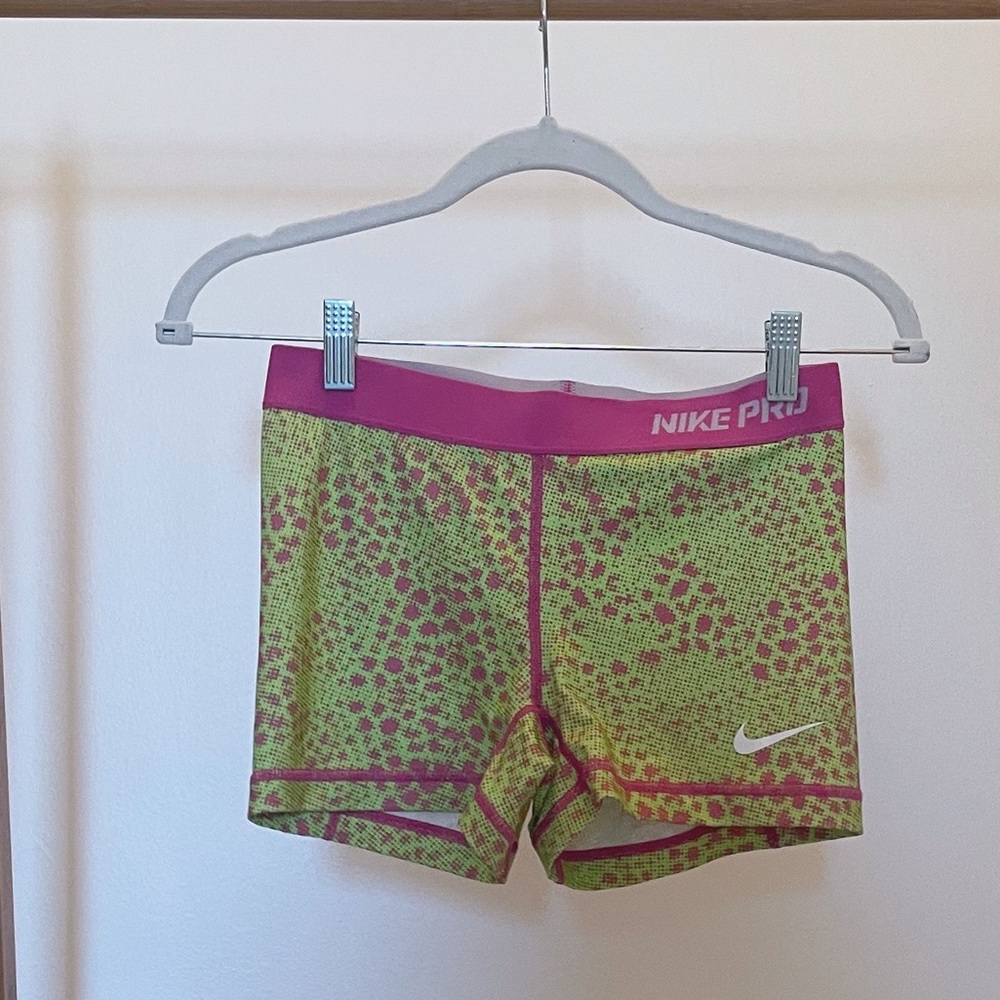 Nike short running shorts